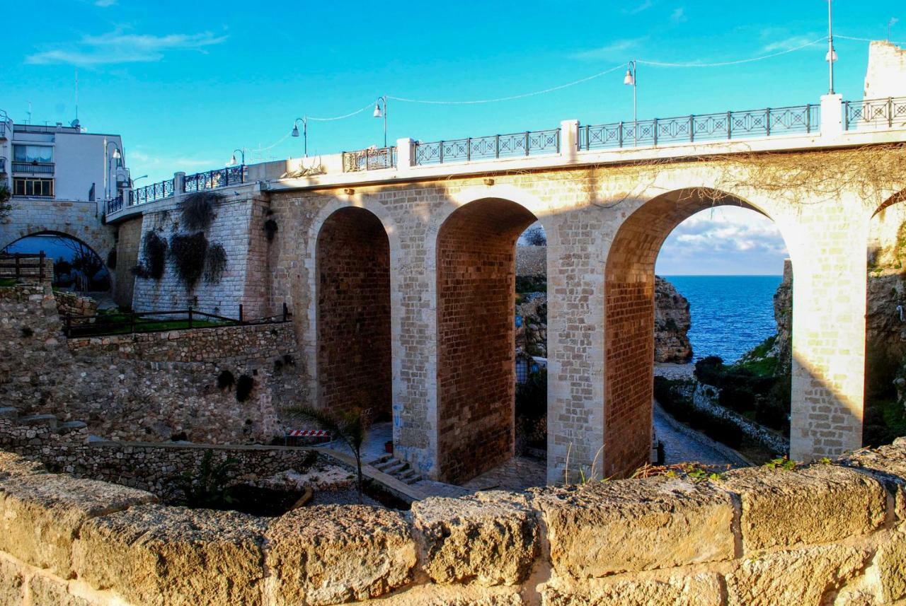 Underground 22 Hotel Polignano a Mare Exterior foto